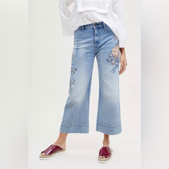 DRIFTWOOD Charlee Wide Leg Cropped Floral Embroidered Jeans Size 26 Inseam 25.5” - Picture 3 of 11